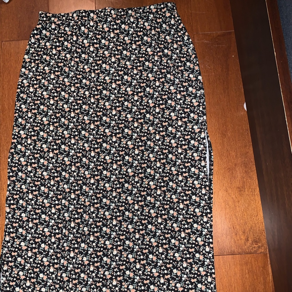 Maxi floral skirt